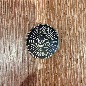 Great frog of London pin